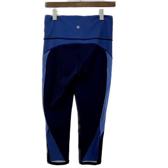 Lululemon Sports Crop Blue Leggings Size 8 - Picture 3 of 4